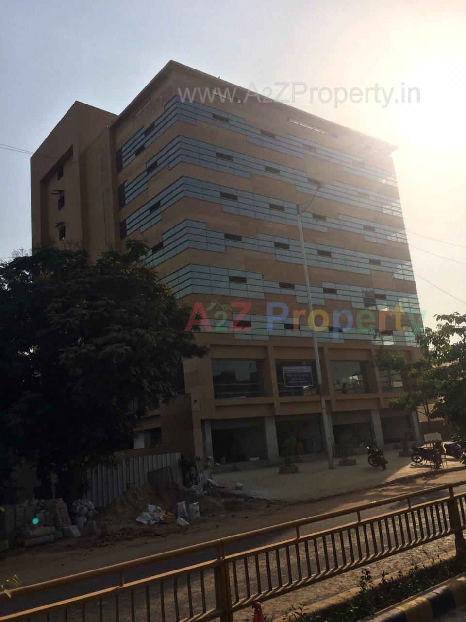 116524_const of real estate project Entice located at Makarba, Ahmedabad, Gujarat