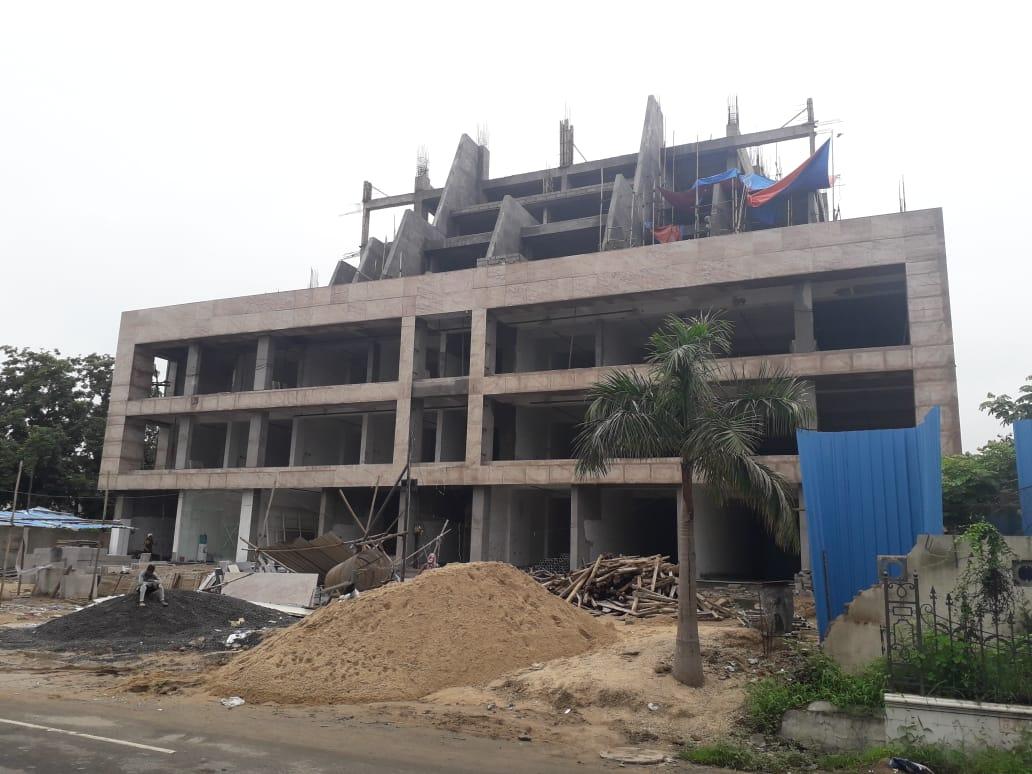 182252_const of real estate project One World Metro located at Thaltej, Ahmedabad, Gujarat