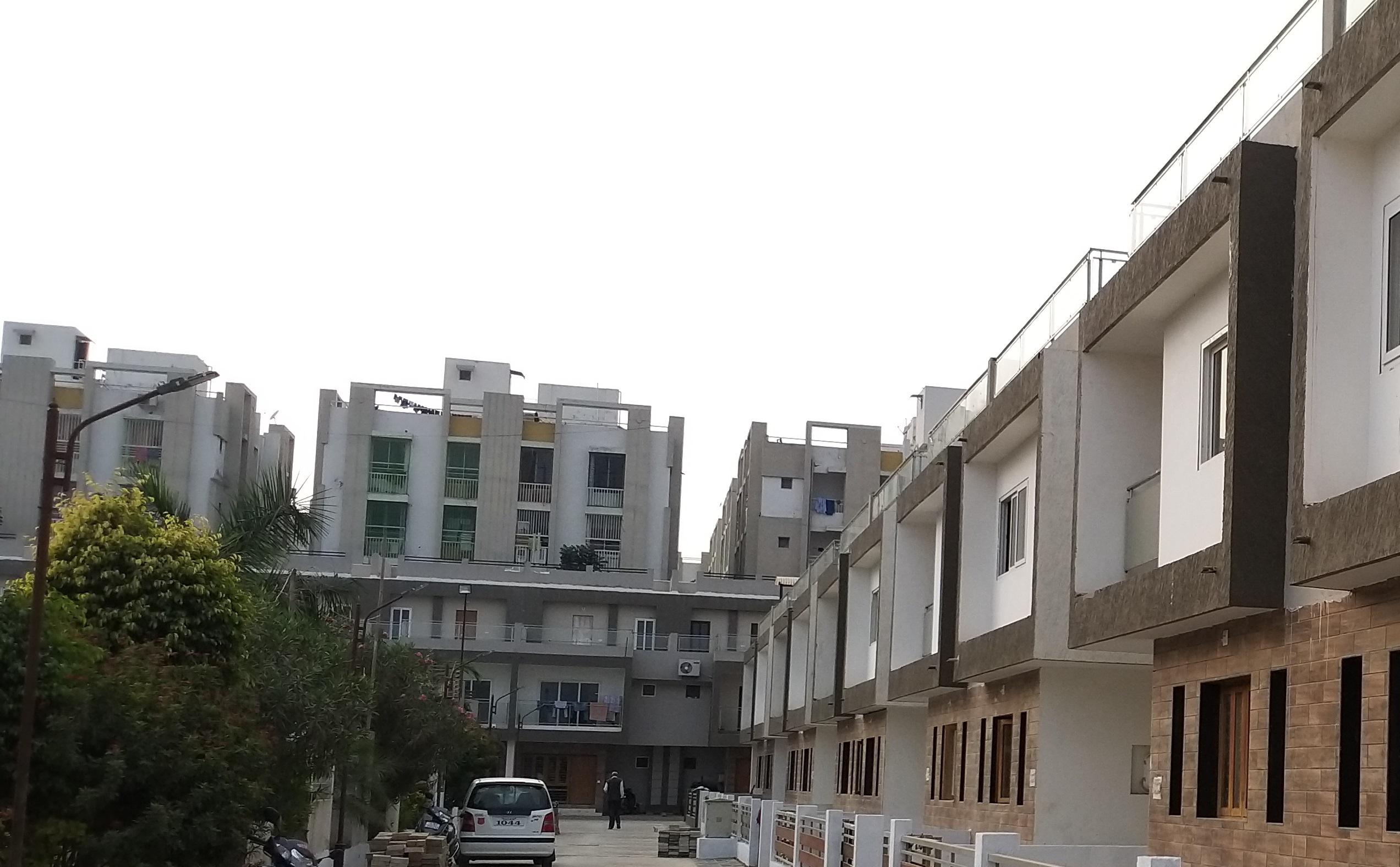 180610_const of real estate project Raghav Bungalows located at Hanspura, Ahmedabad, Gujarat