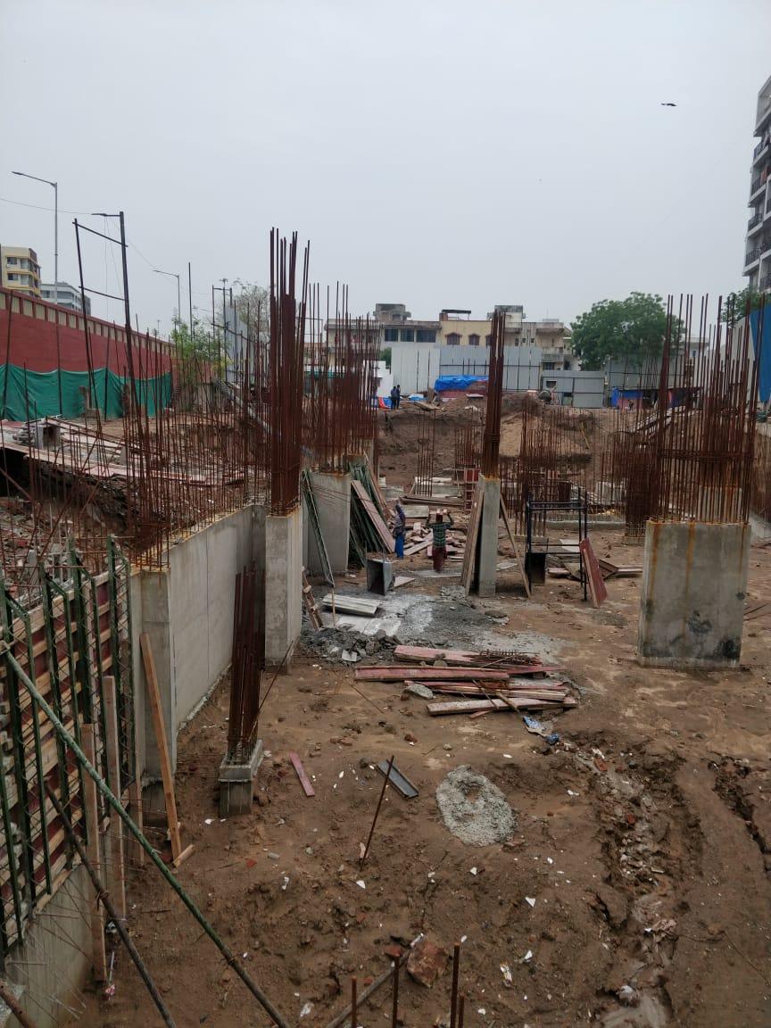 167252_const of real estate project Signature Luxuria located at Paldi, Ahmedabad, Gujarat