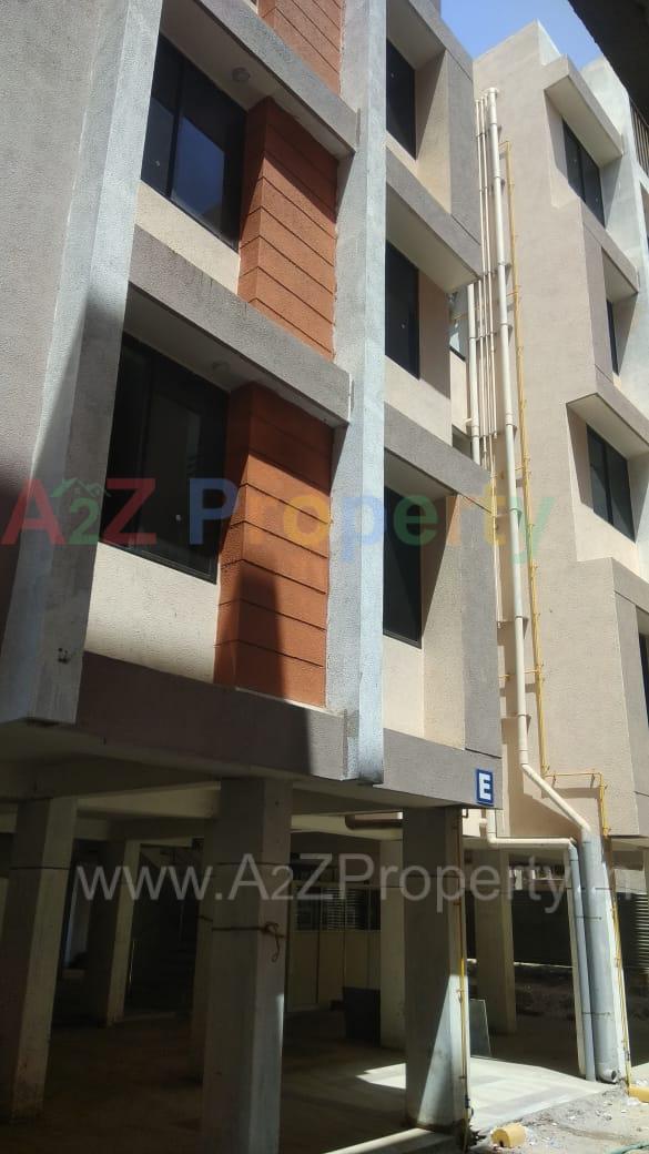 131003_const of real estate project Vaikunth Apartments located at Ghodasar, Ahmedabad, Gujarat