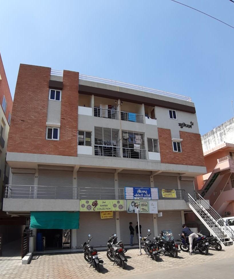 148927_const of real estate project Sumiran Shops   Flats located at Vallabh-vidhyanagar, Anand, Gujarat