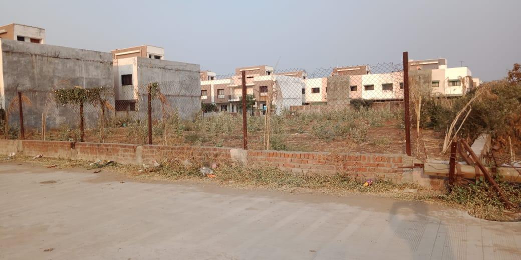 104896_const of real estate project Rameshbhai Vallabhbhai Savani   70 located at Kosamdi, Bharuch, Gujarat