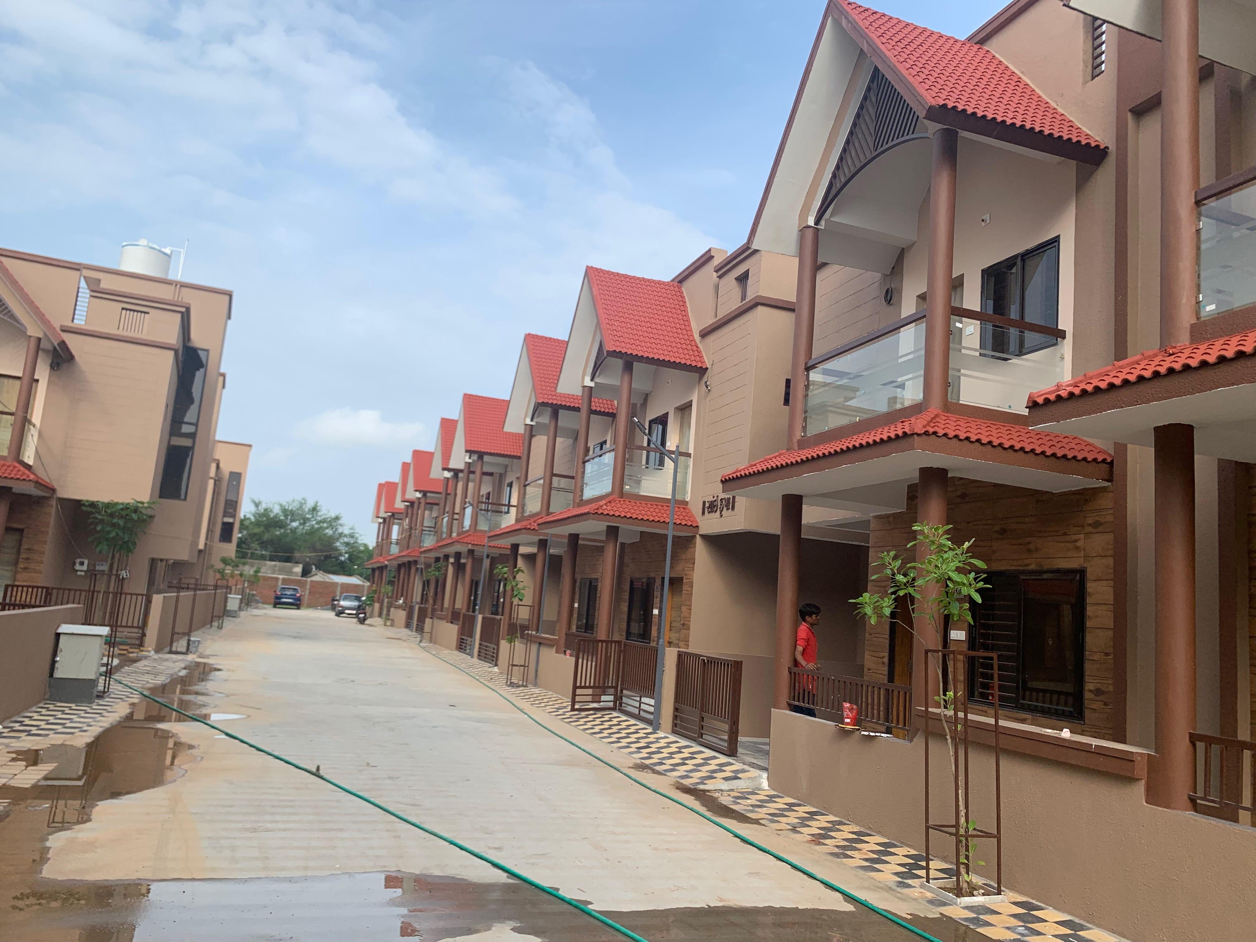 204440_const of real estate project Malbar Hill located at Nadiad, Kheda, Gujarat