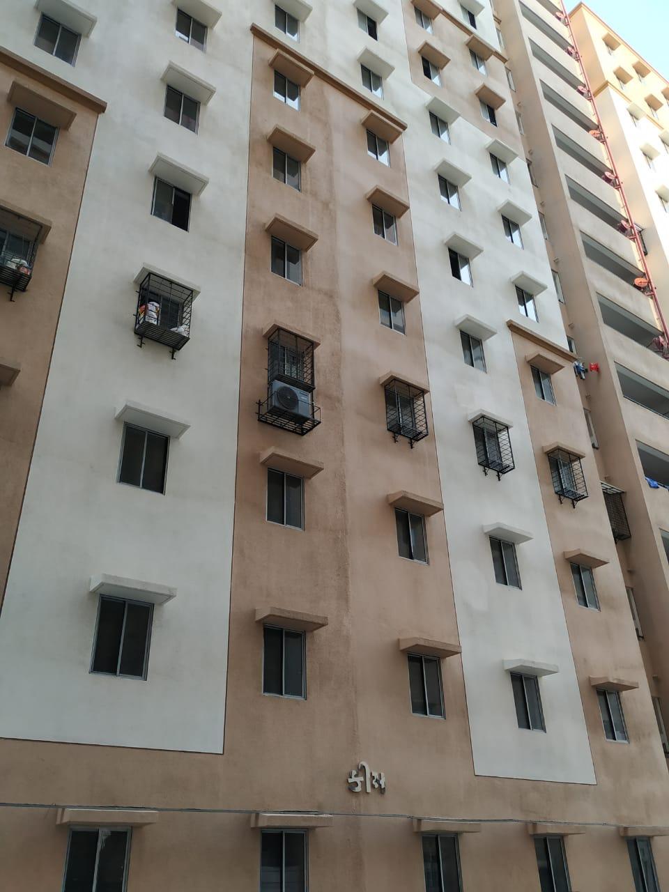 67026_const of real estate project 48 Shops 896 Lig 672 Mig 336 Mig Ii located at Jahangirabad, Surat, Gujarat