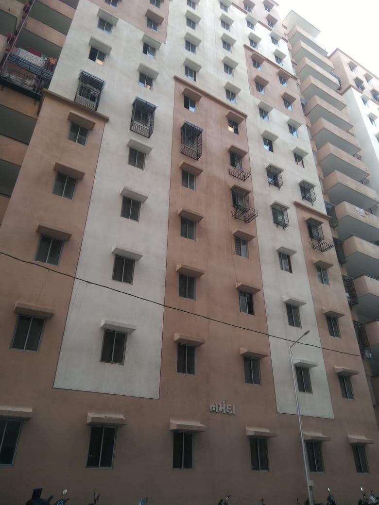 67037_const of real estate project 48 Shops 896 Lig 672 Mig 336 Mig Ii located at Jahangirabad, Surat, Gujarat