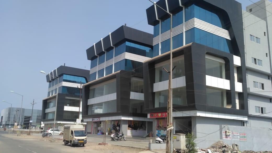 198426_const of real estate project Arihant Plaza located at Dindoli, Surat, Gujarat