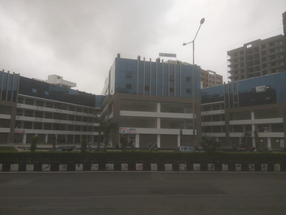 186935_const of real estate project Atlanta Mall located at Varachha, Surat, Gujarat