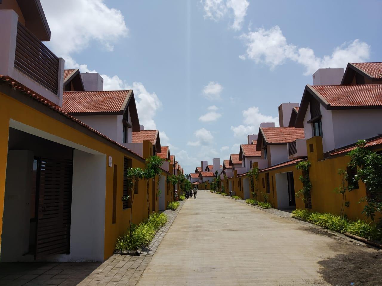 196117_const of real estate project Avadh Kimberly located at Palsana, Surat, Gujarat