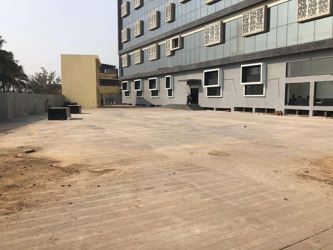 172673_const of real estate project Avadh Textile Market located at Umarwada, Surat, Gujarat