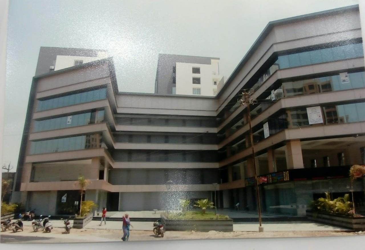 47489_const of real estate project Blu Eminence located at Surat, Surat, Gujarat