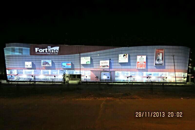 129204_const of real estate project Fortune The Shopping Island located at Pal, Surat, Gujarat