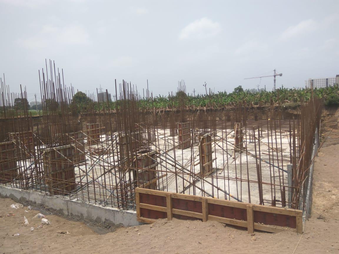 159973_const of real estate project Goverdhan Textile Market located at Puna, Surat, Gujarat