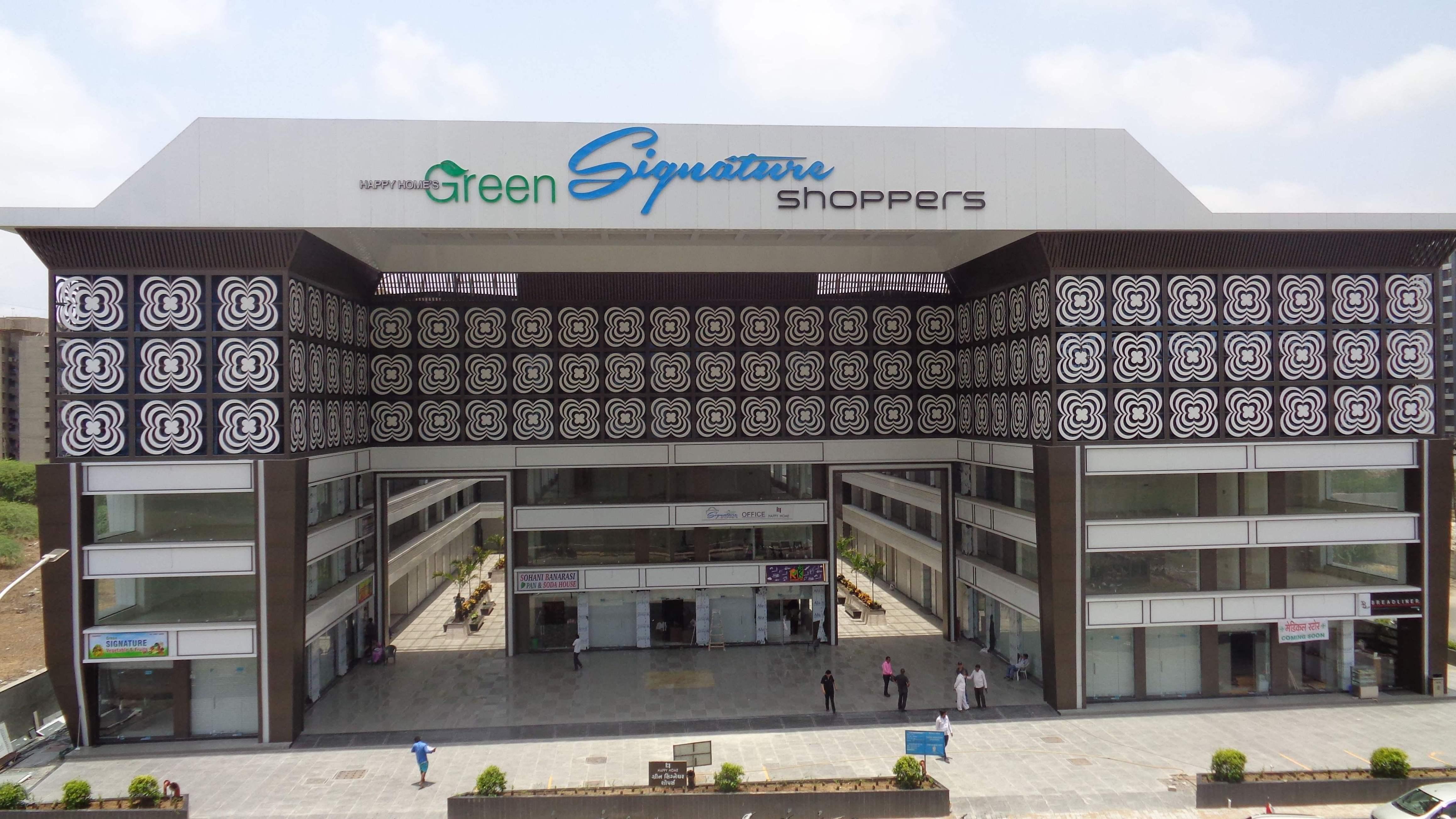 165114_const of real estate project Green Signature Shoppers located at Surat, Surat, Gujarat