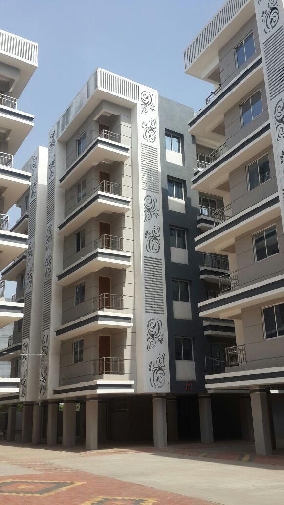 152926_const of real estate project Kanha Rassvalley located at Varachha, Surat, Gujarat