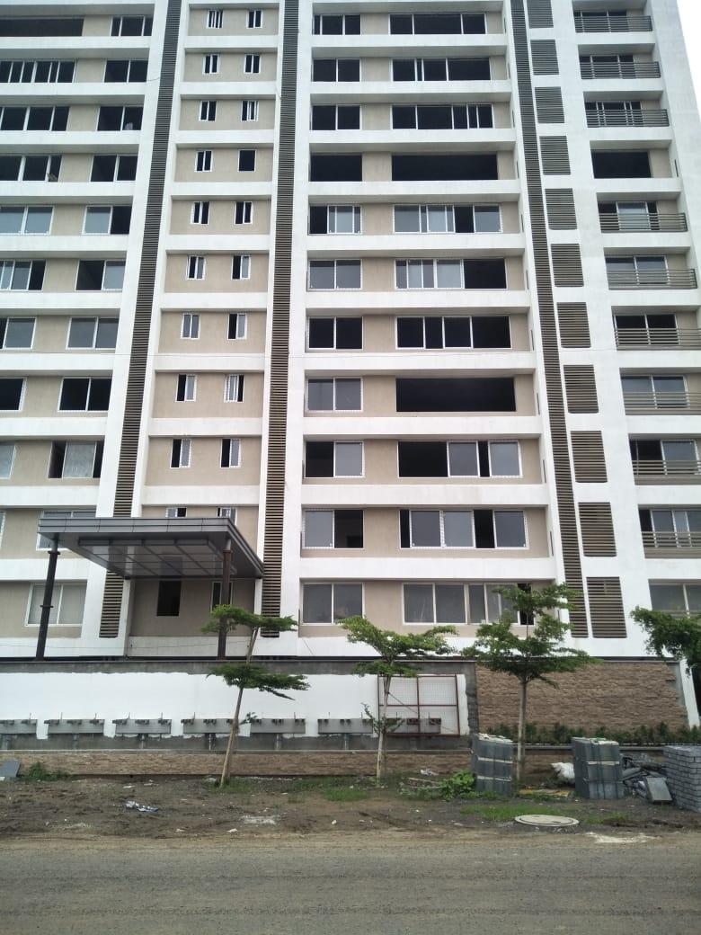191031_const of real estate project Kpm Terra Prime located at Vesu, Surat, Gujarat
