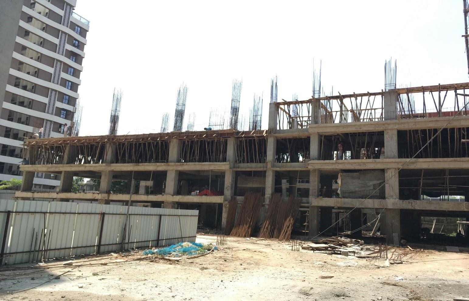 195308_const of real estate project Life Style   Ultimate located at Surat, Surat, Gujarat