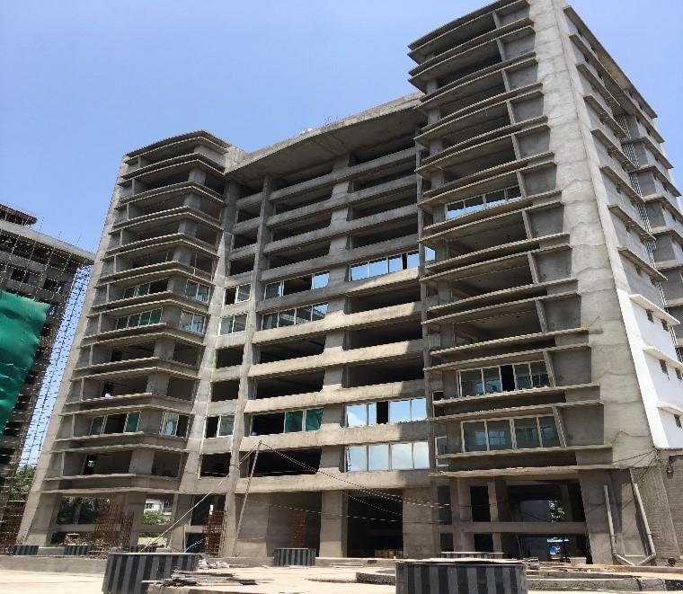 195320_const of real estate project Life Style   Ultimate located at Surat, Surat, Gujarat