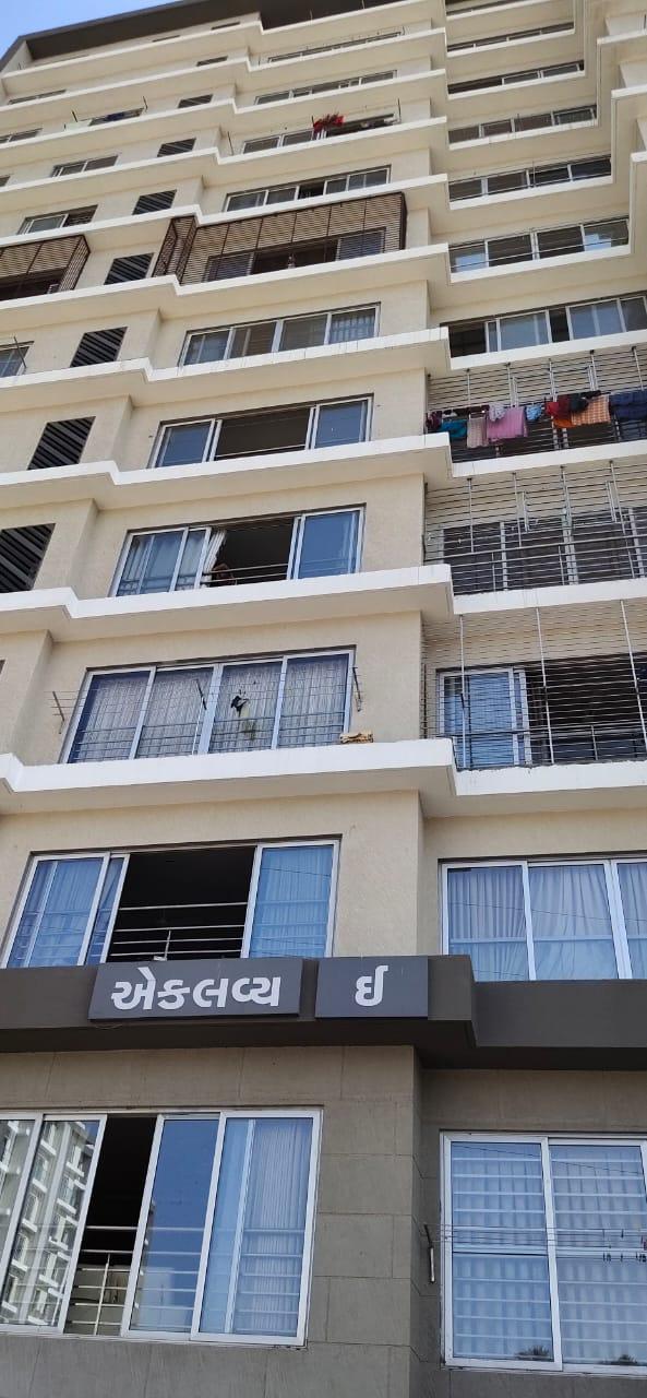 148999_const of real estate project Poonyabhumi   A,b,c,f located at Vesu, Surat, Gujarat