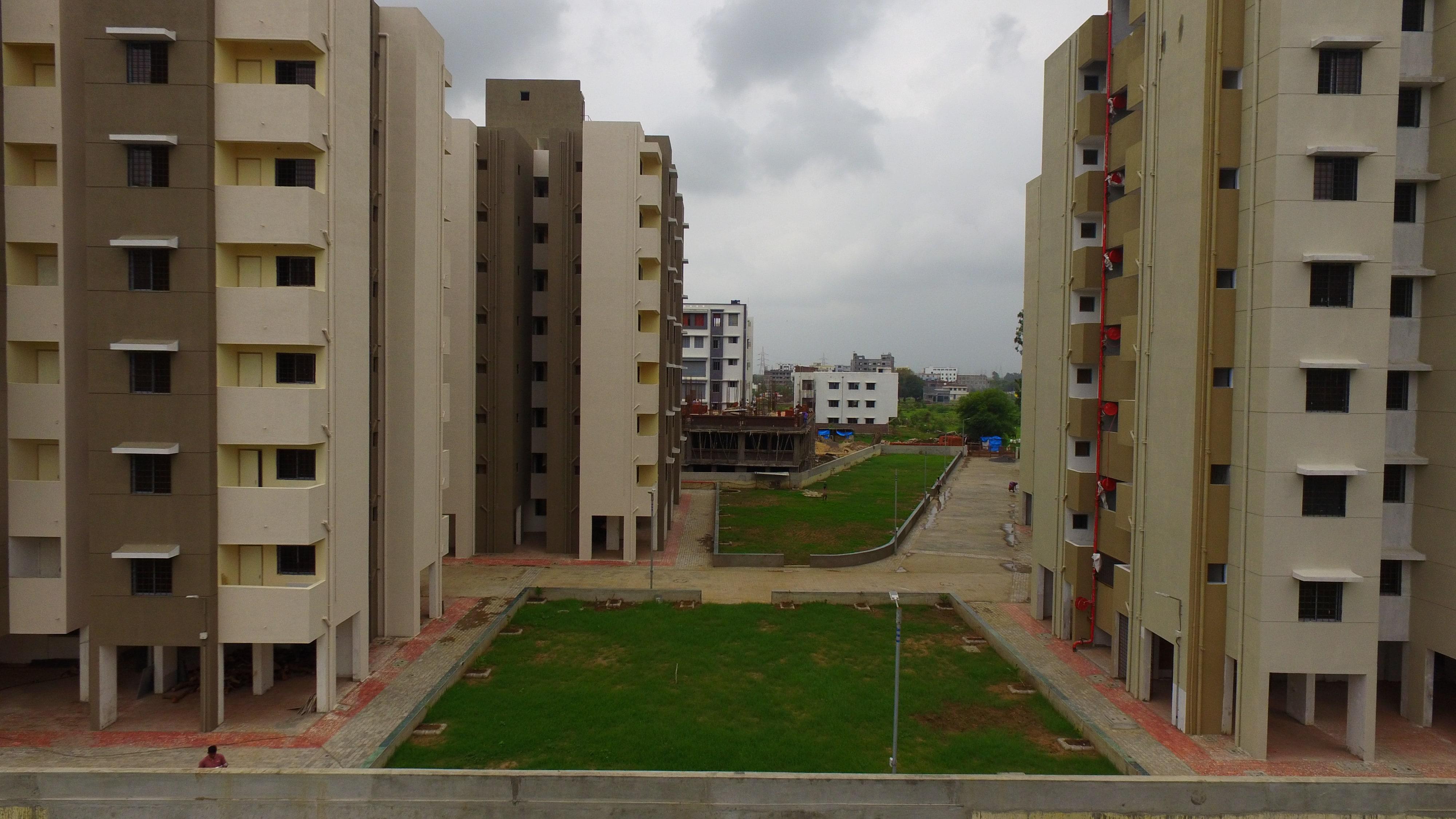 121130_const of real estate project Suda Lig Ews 4(gothan) located at Surat, Surat, Gujarat