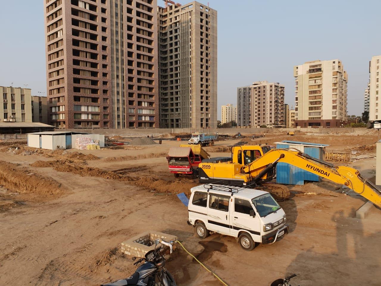 110218_const of real estate project Suman Bhargav Ews 32 Tp 13 (bharthana Vesu) Fp 1 located at Vesu, Surat, Gujarat