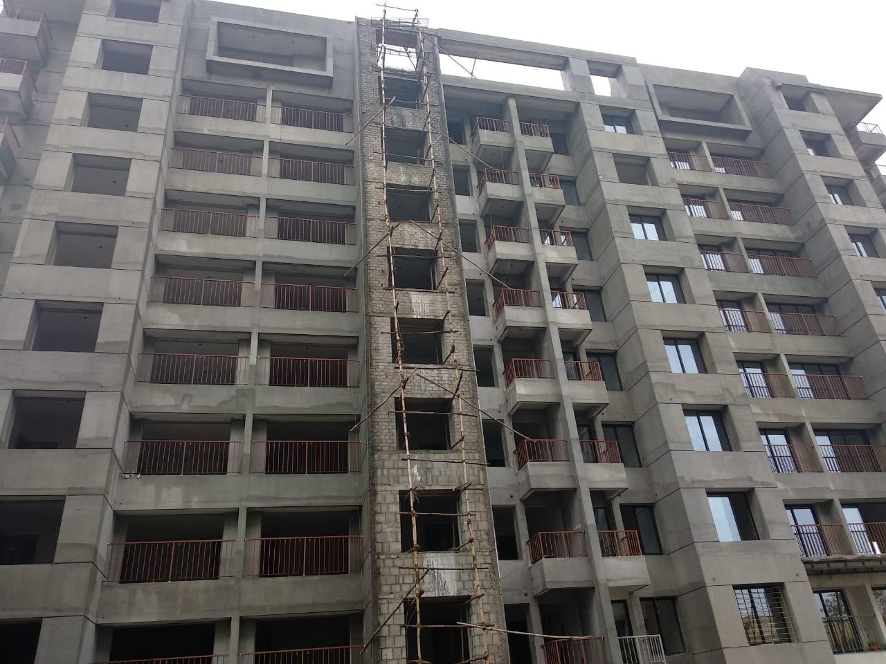 33905_const of real estate project Sundaram Status located at Surat, Surat, Gujarat