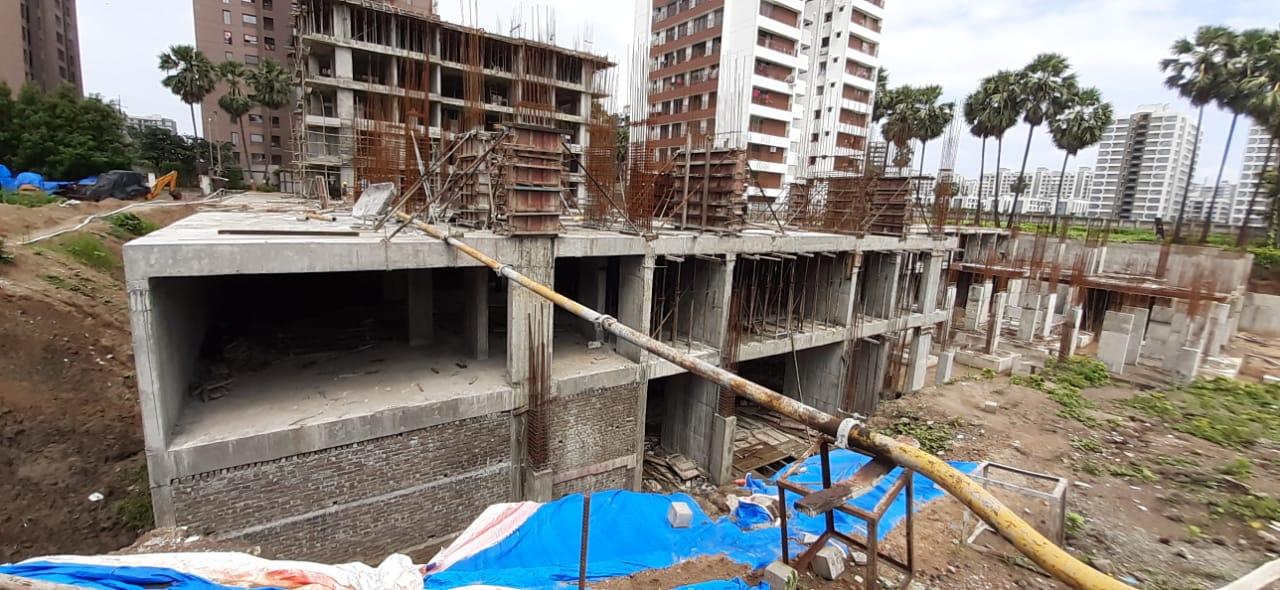 195683_const of real estate project Swagat Clifton located at Bhimrad, Surat, Gujarat