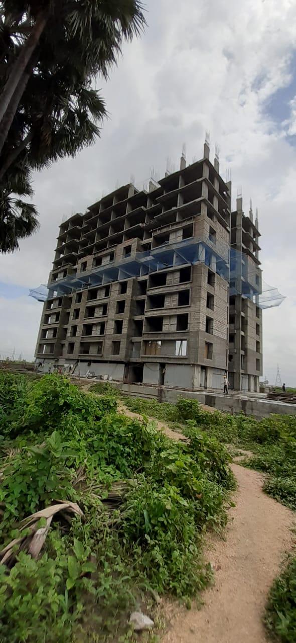 195692_const of real estate project Swagat Clifton located at Bhimrad, Surat, Gujarat