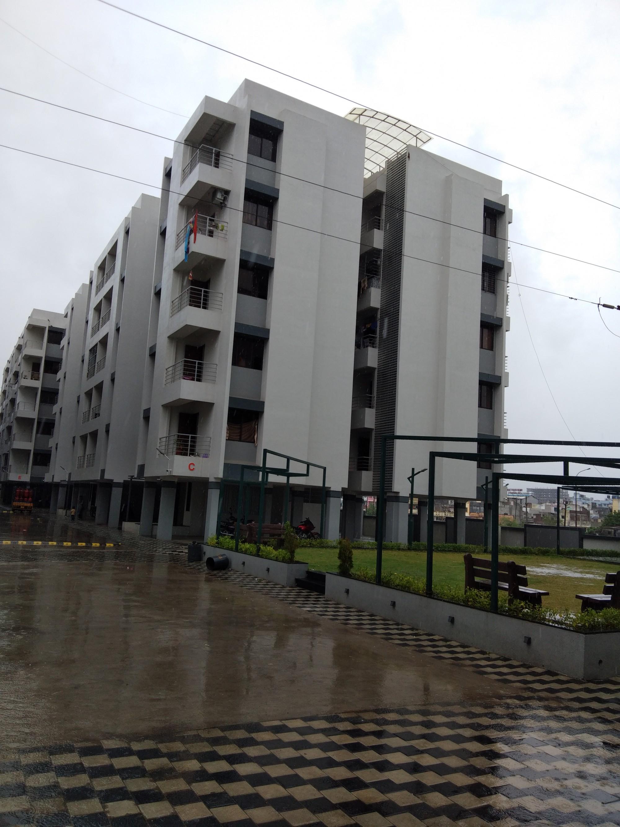 162382_const of real estate project Swastik Lake located at Surat, Surat, Gujarat
