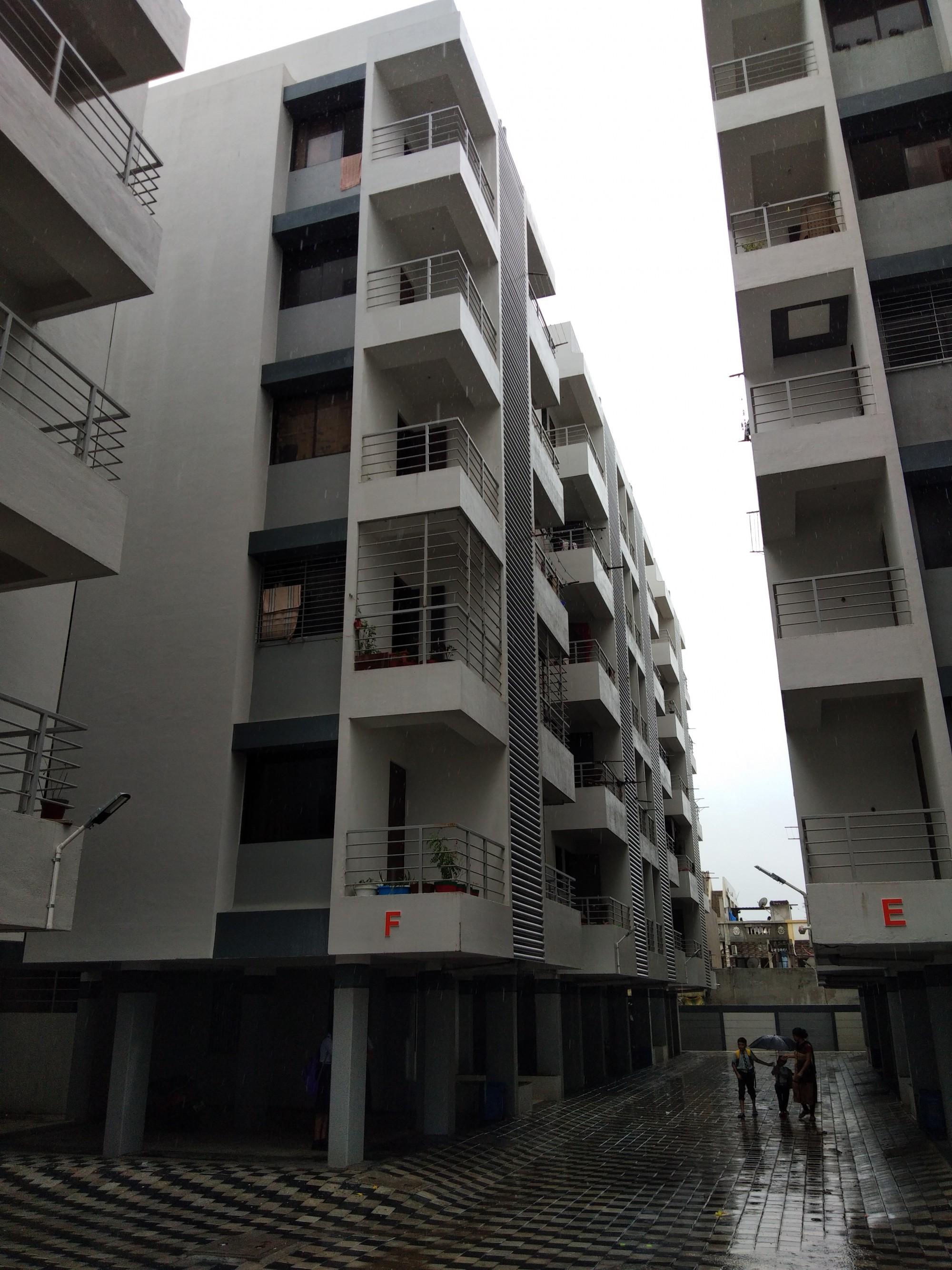 162388_const of real estate project Swastik Lake located at Surat, Surat, Gujarat