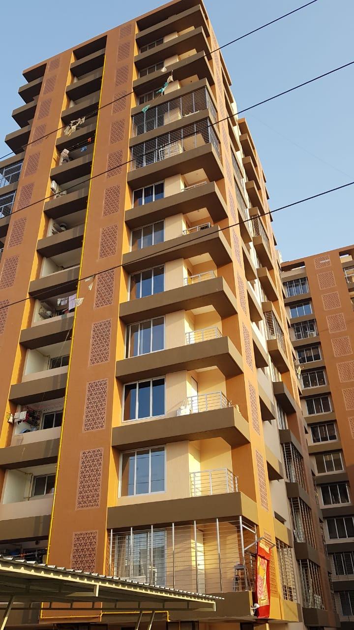 117413_const of real estate project Vastu Luxuria located at Puna, Surat, Gujarat
