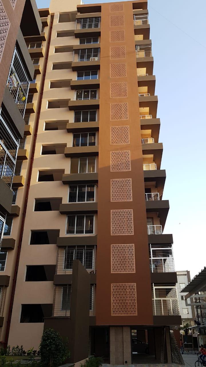 117420_const of real estate project Vastu Luxuria located at Puna, Surat, Gujarat