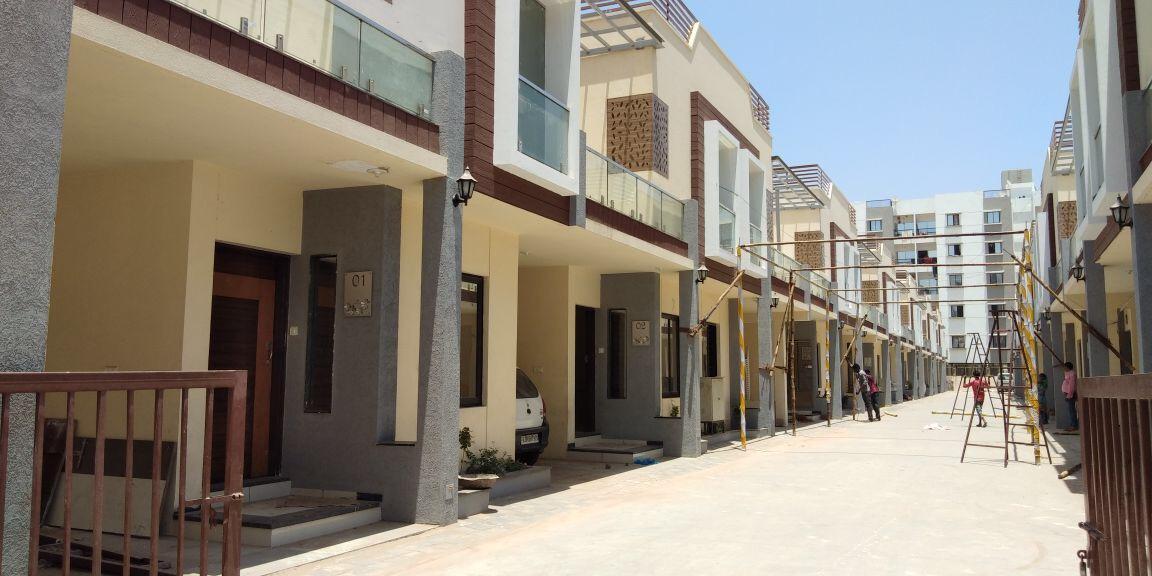 18739_const of real estate project Abhishek Bliss located at Sayajipura, Vadodara, Gujarat