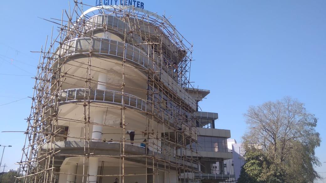 101104_const of real estate project Le City Centre located at Akota, Vadodara, Gujarat