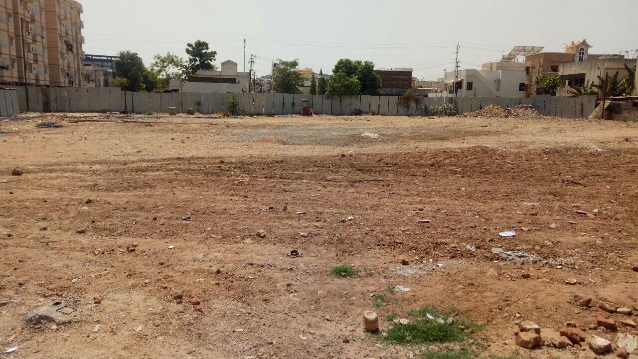 47584_const of real estate project Lilleria Paramount   Richmond Towers located at Manjalpur, Vadodara, Gujarat