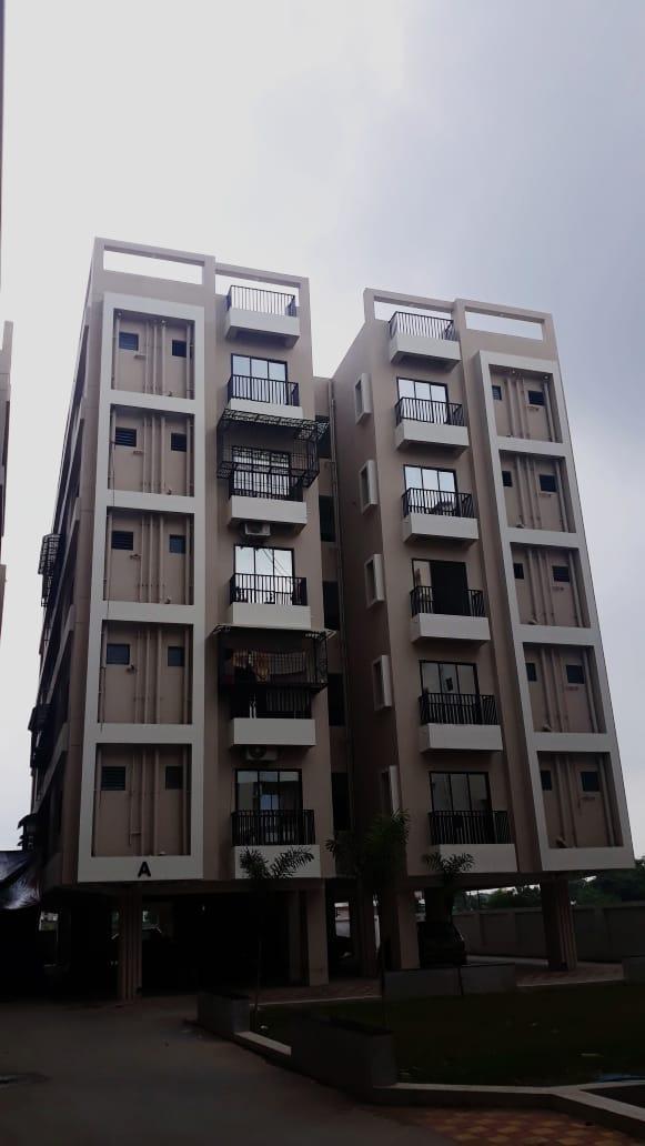 195442_const of real estate project Ratnam Elegance located at Vemali, Vadodara, Gujarat