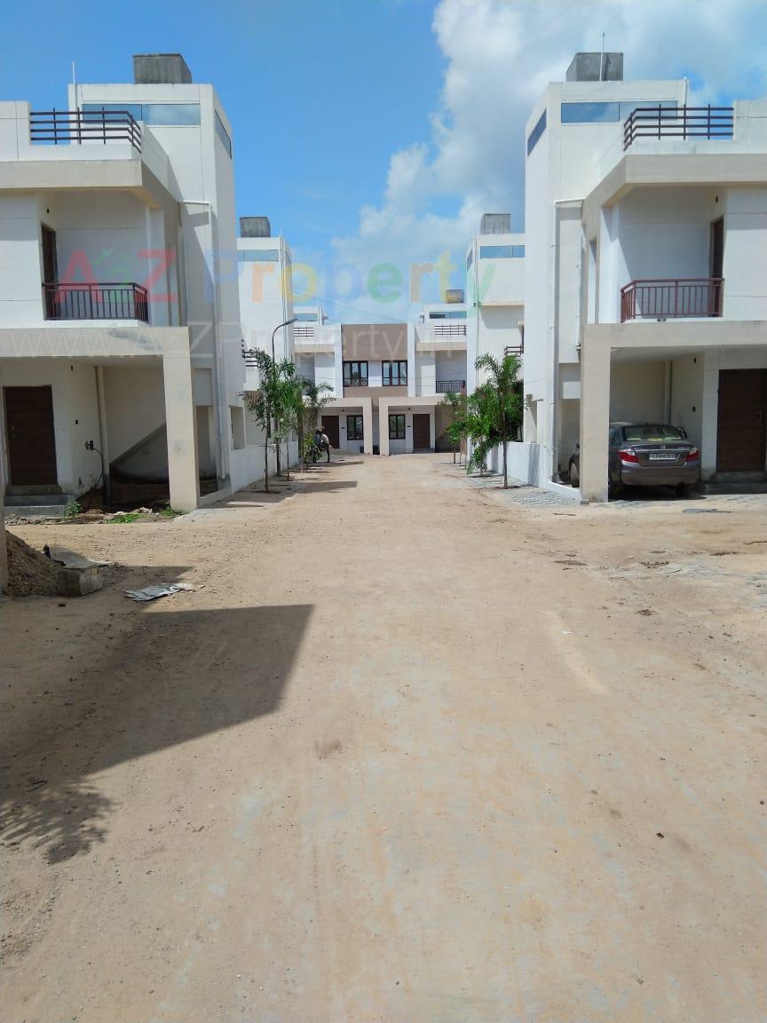 79152_const of real estate project Rosedale County located at Dhanyavi, Vadodara, Gujarat