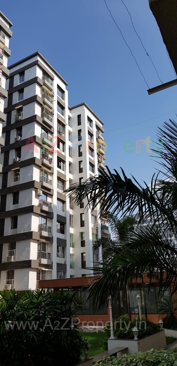 191127_const of real estate project Sahjanand Iris located at Manjalpur, Vadodara, Gujarat