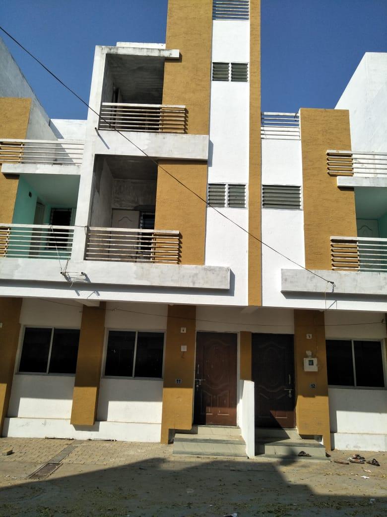 202489_const of real estate project Sayma Triplex located at Vadodara, Vadodara, Gujarat