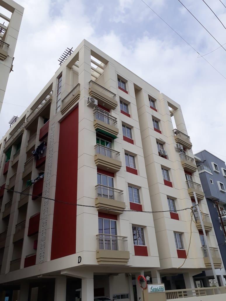 156390_const of real estate project Seasons located at Vadodara, Vadodara, Gujarat