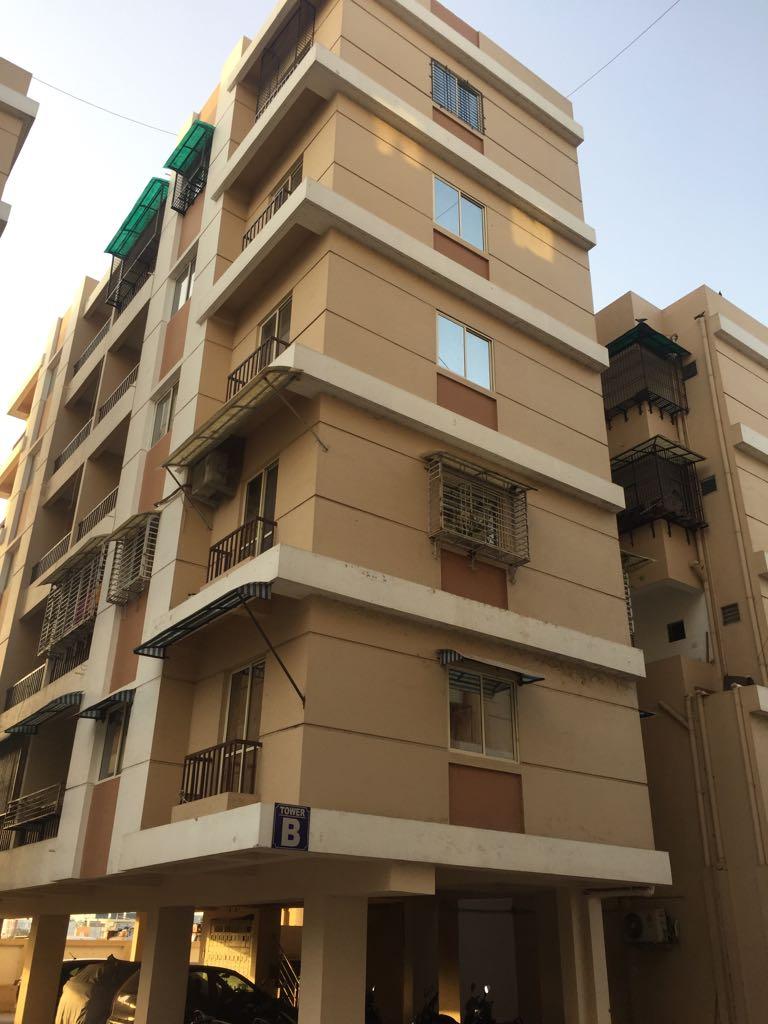 189587_const of real estate project Shree Siddheshwer Heights located at Sayajipura, Vadodara, Gujarat