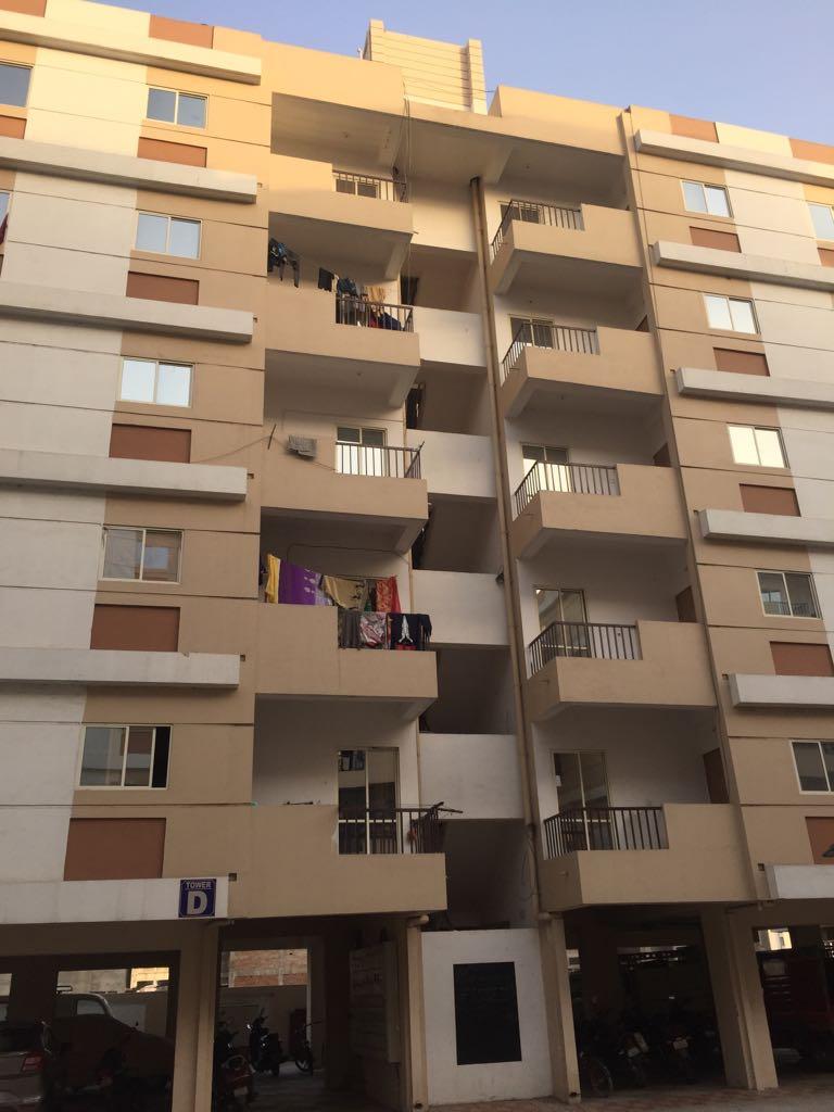 189592_const of real estate project Shree Siddheshwer Heights located at Sayajipura, Vadodara, Gujarat