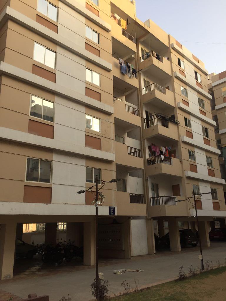 189594_const of real estate project Shree Siddheshwer Heights located at Sayajipura, Vadodara, Gujarat