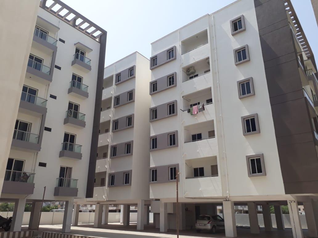 239805_const of real estate project Shreeji Sharnam located at Nizampura, Vadodara, Gujarat