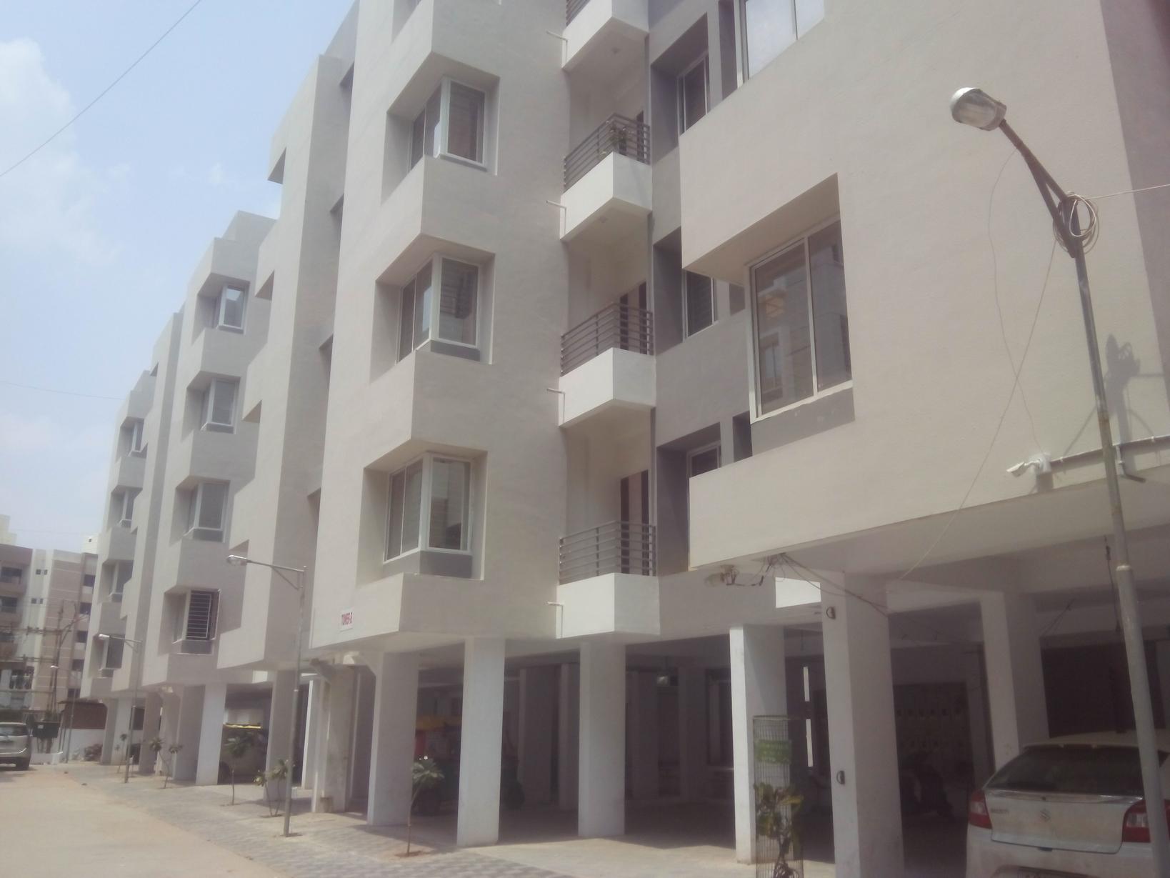 160809_const of real estate project Wisteria Heights located at Kapurai, Vadodara, Gujarat