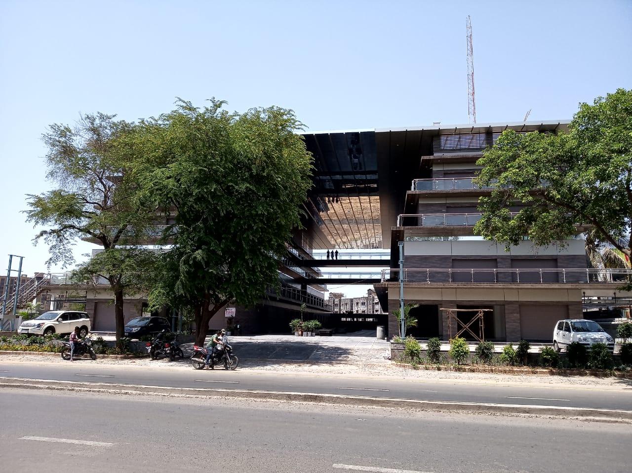 191158_const of real estate project Solitaire Business Centre located at Vapi, Valsad, Gujarat